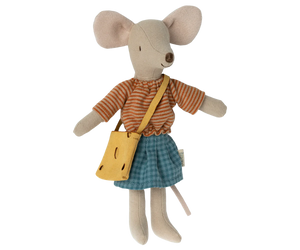 Clothes for Mum Mouse