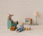 Miniature Television Set, Mouse