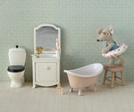 Miniature Bathtub Rose, Mouse