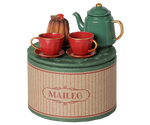 Christmas Tea Party, Red and Green