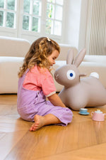 Quut Hoppi Bouncing Bunny Warm Grey