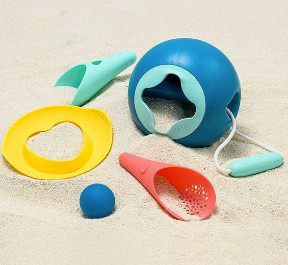 Quut Beach Toy Set with Ballo